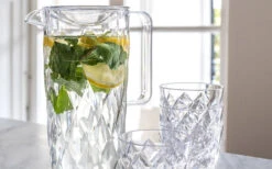 Jarra De Cristal Koziol De 1,6 Litros Con Tapa Y 4 Tazas